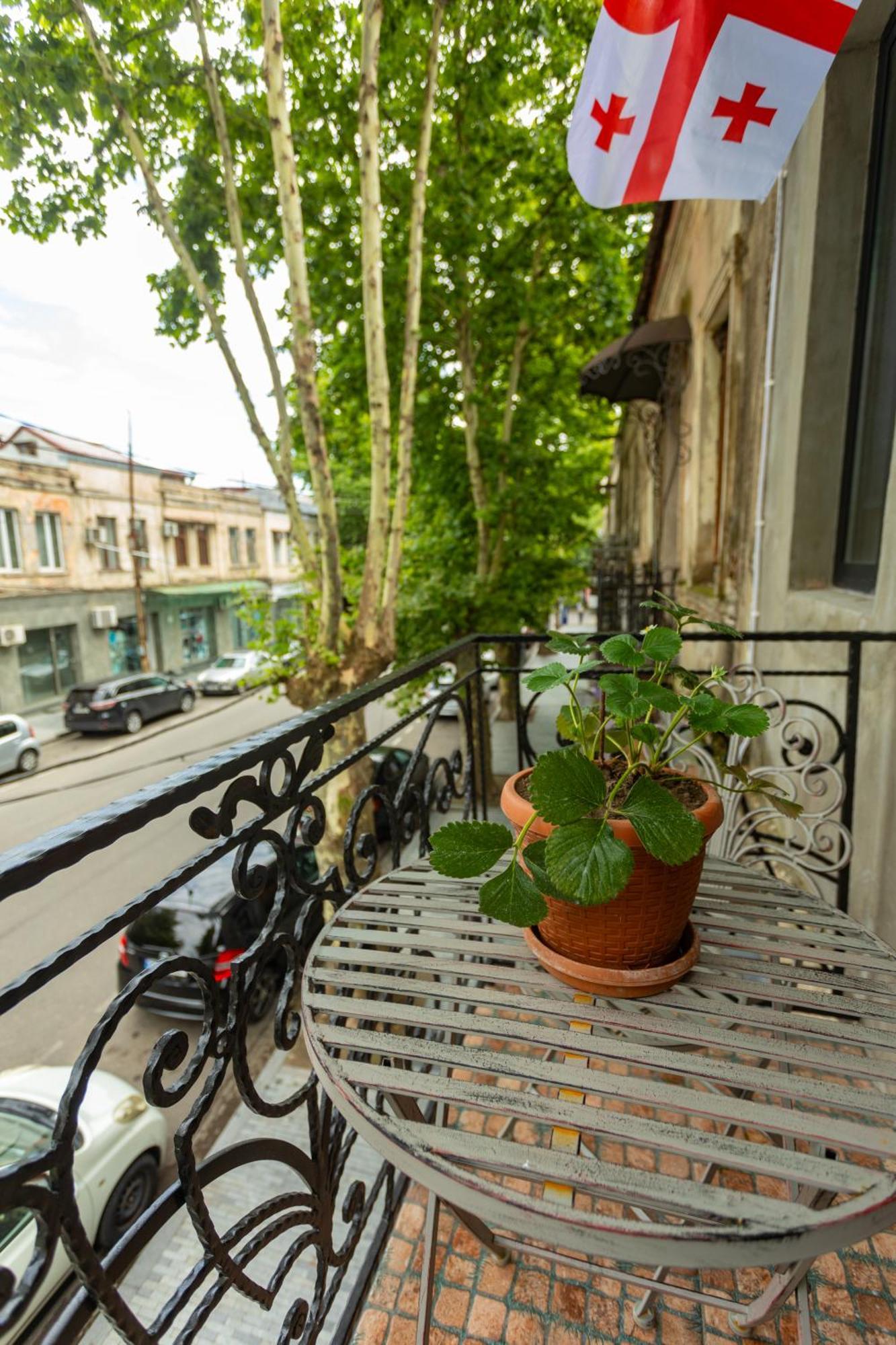 Appartamento Mulberry Ბჟოლები Kutaisi Esterno foto